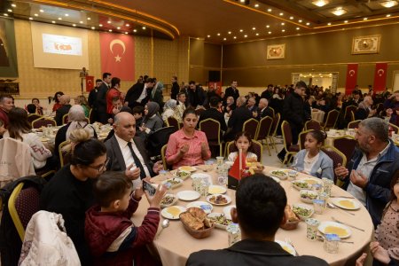 Şehit aileleri ve gazilerle iftarda buluşuldu