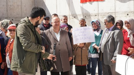 Mahalle sakinlerinden Başkan Başdeğirmen’e teşekkür