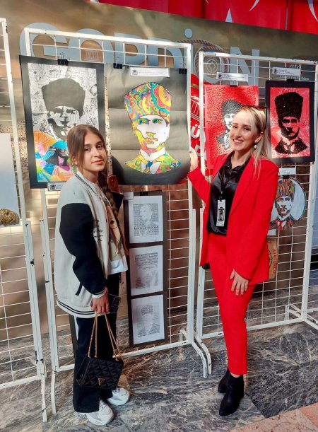 Atatürk’e Vefa Valizi sergisine katıldılar