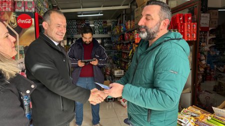 Dokur Kafeler Caddesi esnafını ziyaret etti