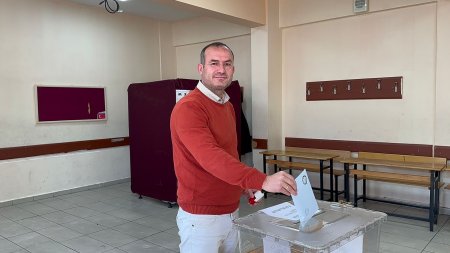 Bağımsız Aday Dokur oyunu kullandı