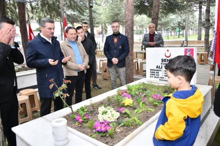 Arife Günü Aziz Şehitlerimiz Dualarla Anıldı