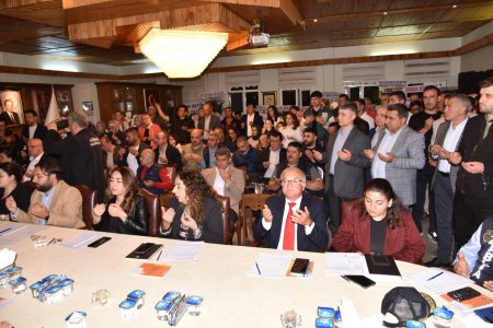 Eğirdir Belediye Meclisi ilk toplantısını yaptı