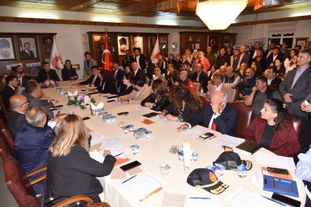 Eğirdir Belediye Meclisi ilk toplantısını yaptı