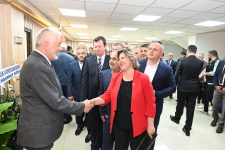 Mahallelerimizin hepsine eşit hizmet götürdük