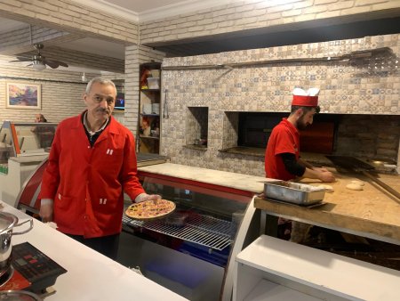 Perişan pide fiyatlarıyla şaşırtıyor