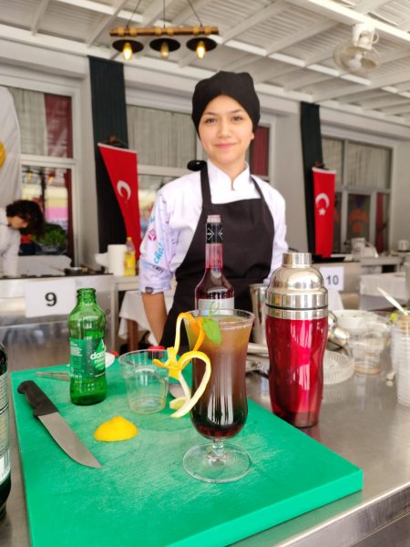 Gül Mesleki ve Teknik Anadolu Lisesinden çifte başarı
