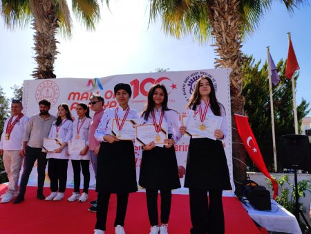 Gül Mesleki ve Teknik Anadolu Lisesinden çifte başarı