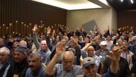 Başkan Uslu Arıcılar Birliği Olağan Kongresinde Güven Tazeledi