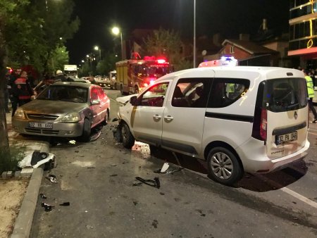 Isparta’da feci kaza 1’i ağır 5 kişi yaralandı