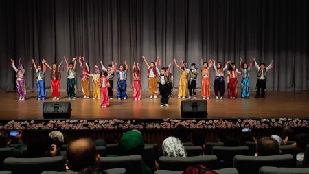 SD Anaokulu öğrencileri gösterileriyle büyük alkış aldı