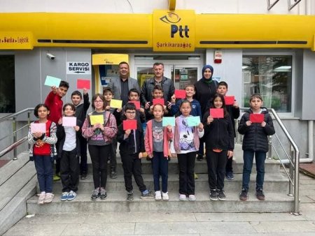 Minik Yüreklerden Mehmetçiğe Mektup