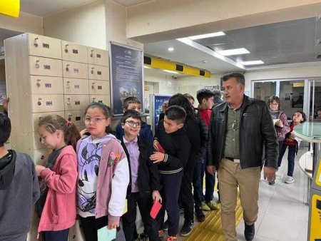 Minik Yüreklerden Mehmetçiğe Mektup