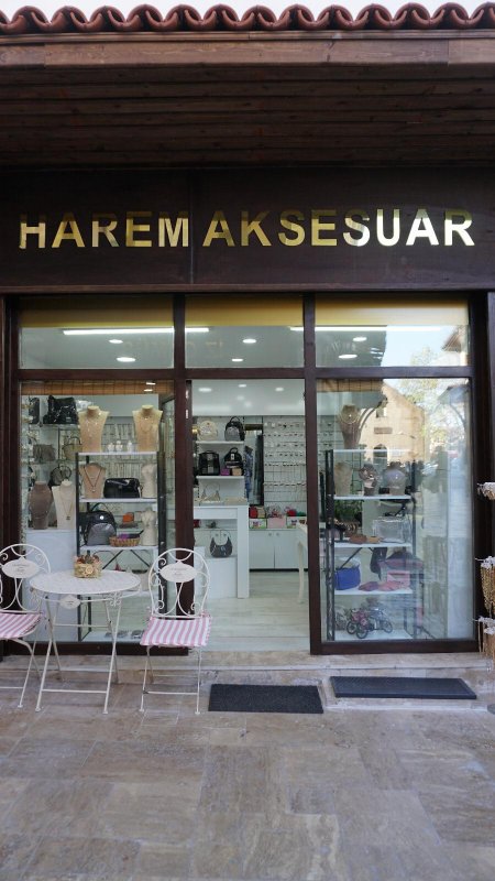 Her türlü takı ve aksesuar çok yakınınızda