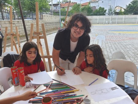 Kadir Boylu Ortaokulu'nda Kültür-Sanat Festivali ve Mezuniyet Coşkusu