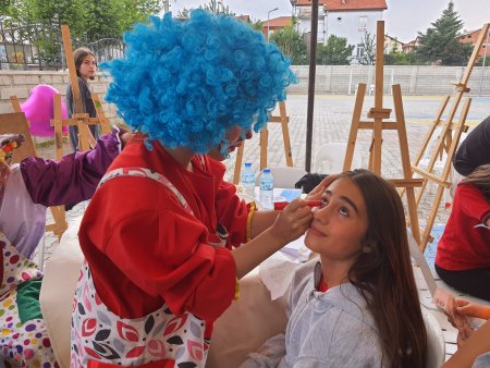 Kadir Boylu Ortaokulu'nda Kültür-Sanat Festivali ve Mezuniyet Coşkusu