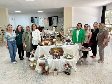 Dekoratif el sanatları sergisi, vatandaşın beğenisine sunuldu