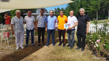 Futbol hakemleri kapanışı Gökçay'da yaptı