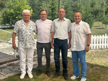 Futbol hakemleri kapanışı Gökçay'da yaptı