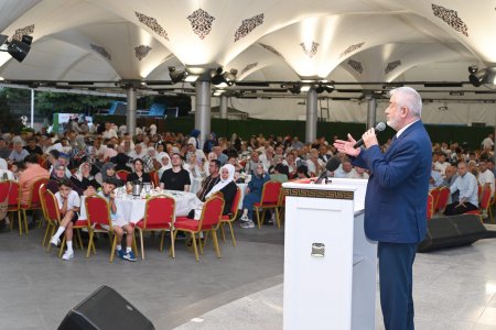İstanbul’u gül kokuları sardı
