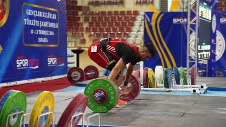 Gençler Kulüpler Türkiye Halter Şampiyonası sona erdi