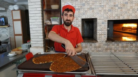 Zamlara inat eşsiz lezzetiyle “Perişan Pide” 
