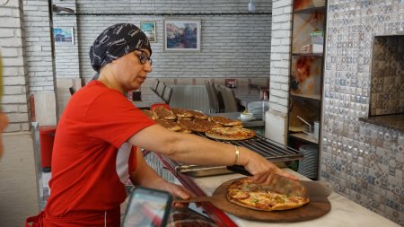 Zamlara inat eşsiz lezzetiyle “Perişan Pide” 