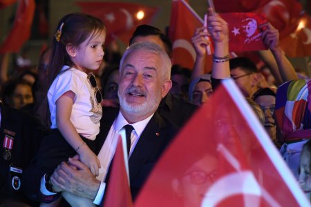 Zafer coşkusu Fahriye Kuru konseriyle yaşandı