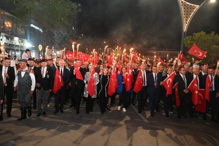 Zafer coşkusu Fahriye Kuru konseriyle yaşandı