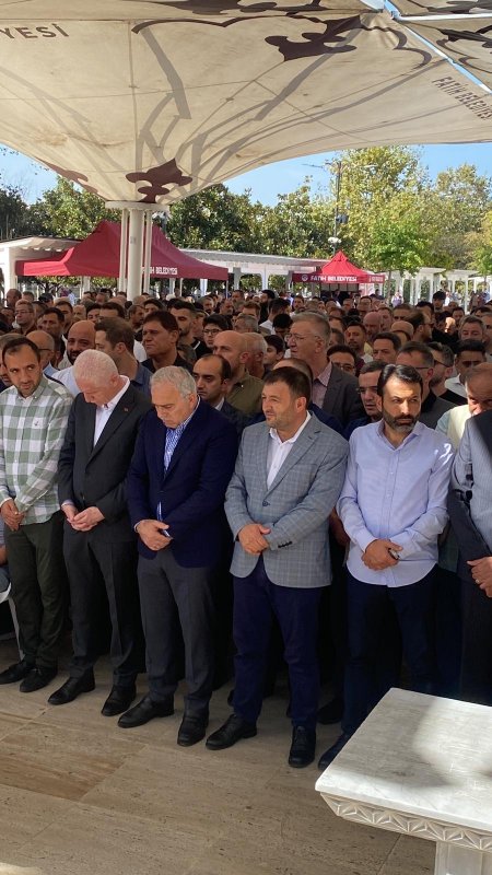 Milletvekili Zabun İstanbul'da Uzuner ailesini yalnız bırakmadı 