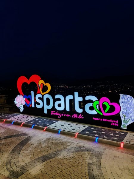 Isparta’nın sokakları renkleniyor