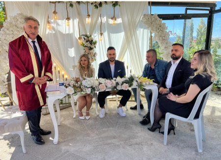 Kesmen ve Bülbül ailelerinin mutlu günü 