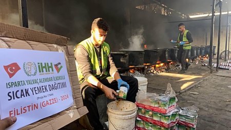 Gönüllere dokundular