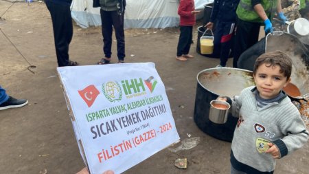 Gönüllere dokundular