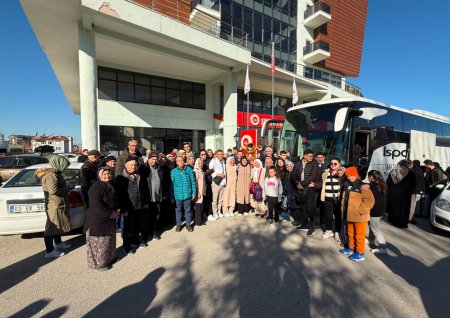 Isparta'da 270 umre yolcusu dualarla uğurlandı 