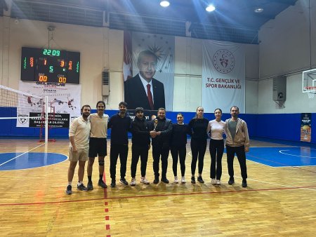 Sağlık-Sen dostluk kupası şampiyonu File’nin Aslanları oldu 