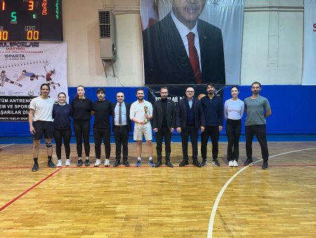 Sağlık-Sen dostluk kupası şampiyonu File’nin Aslanları oldu 