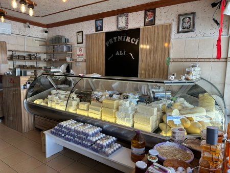 Meriçbey Jersey Süt Ürünleri Senirkent ve Uluborlu’da hizmetinizde