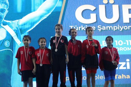Ispartalı Minik Güreşçilerden Şampiyonada Büyük Başarı