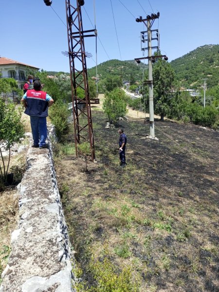 Isparta’da korkutan yangın