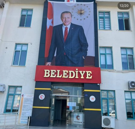 AK PARTİ teşkilatları ve belediyeleri Türk Bayraklarıyla donatıldı