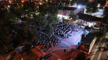 Yaz akşamları sineması devam ediyor