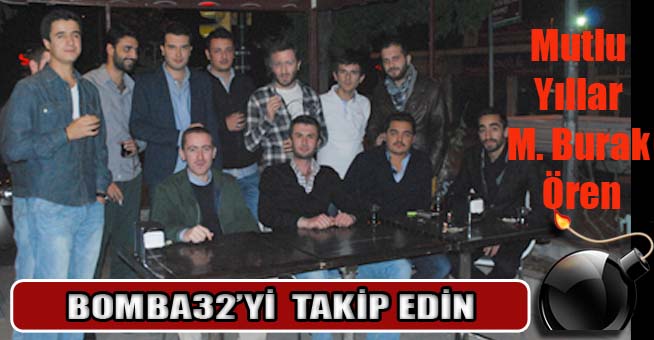 Yeni yaşını arkadaşlarıyla kutladı