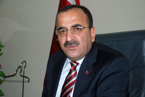 Eğreti başkan olmak istemedi