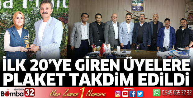 İlk 20’ye giren üyeleri plaket takdim edildi