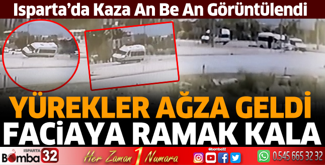 Otomobil ile minibüsün çarpıştığı kaza kamerada 