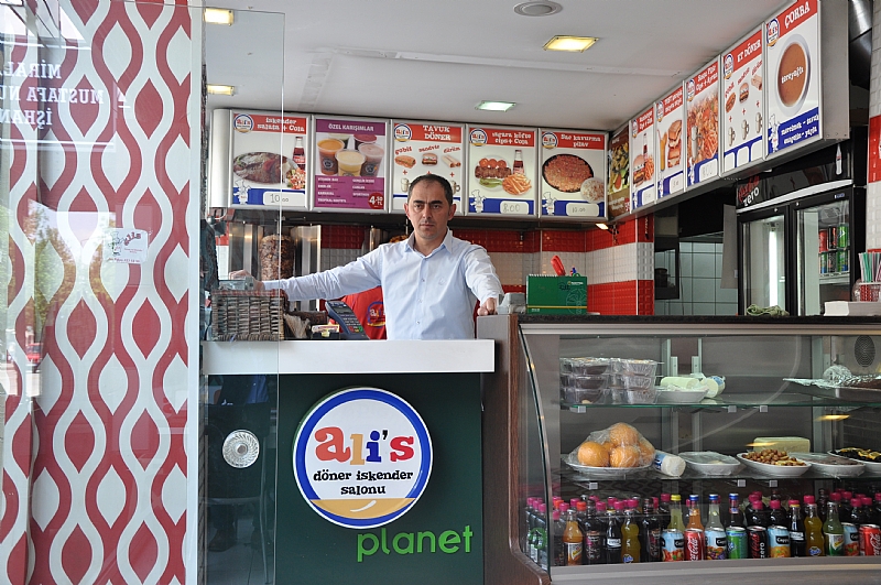 ALİS DÖNER KALİTEDEN ÖDÜN VERMİYOR...