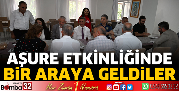 Aşure etkinliğinde bir araya geldiler