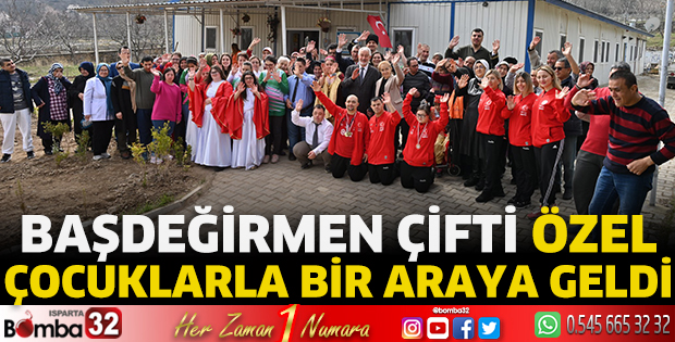 Başdeğirmen çifti özel çocuklarla bir araya geldi