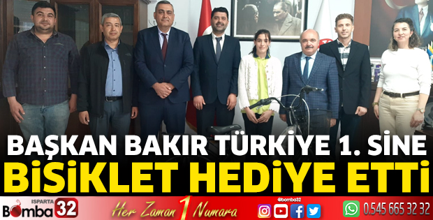 Başkan Bakır Türkiye 1. sine bisiklet hediye etti 